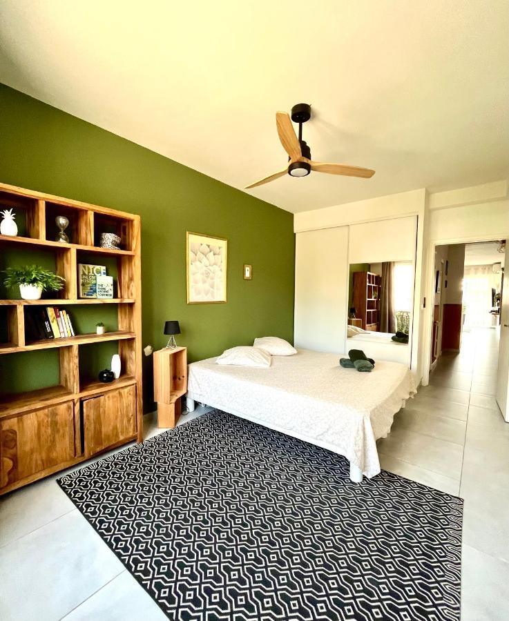 2 Bedrooms - Sea View Apartment Νίκαια Εξωτερικό φωτογραφία